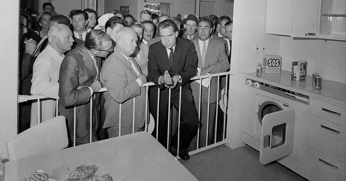 The Day Richard Nixon and Nikita Khrushchev Argued Over a Washing Machine